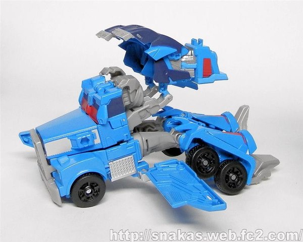 Beast Hunters Ultra Magnus New Images And Review Transformers Prime Voyager  (5 of 13)